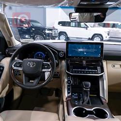 تۆیۆتا لاند کروزەر